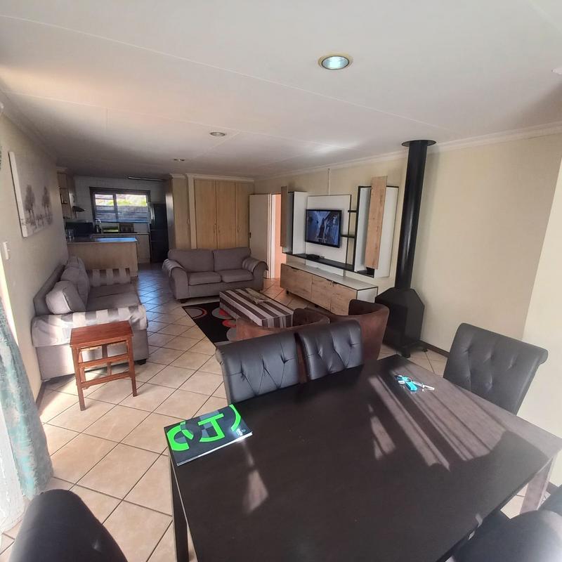 To Let 3 Bedroom Property for Rent in Beverley Grove Eastern Cape